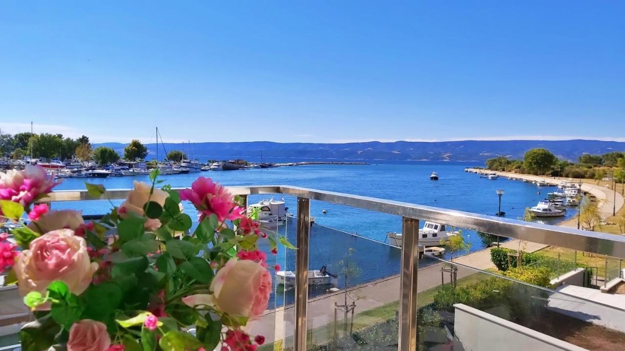 Apartment Lora Omiš Dış mekan fotoğraf