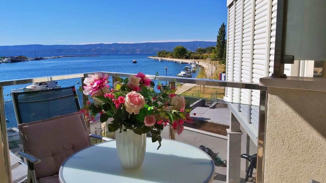 Apartment Lora Omiš Dış mekan fotoğraf